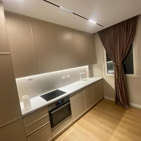 Cozy Tiran